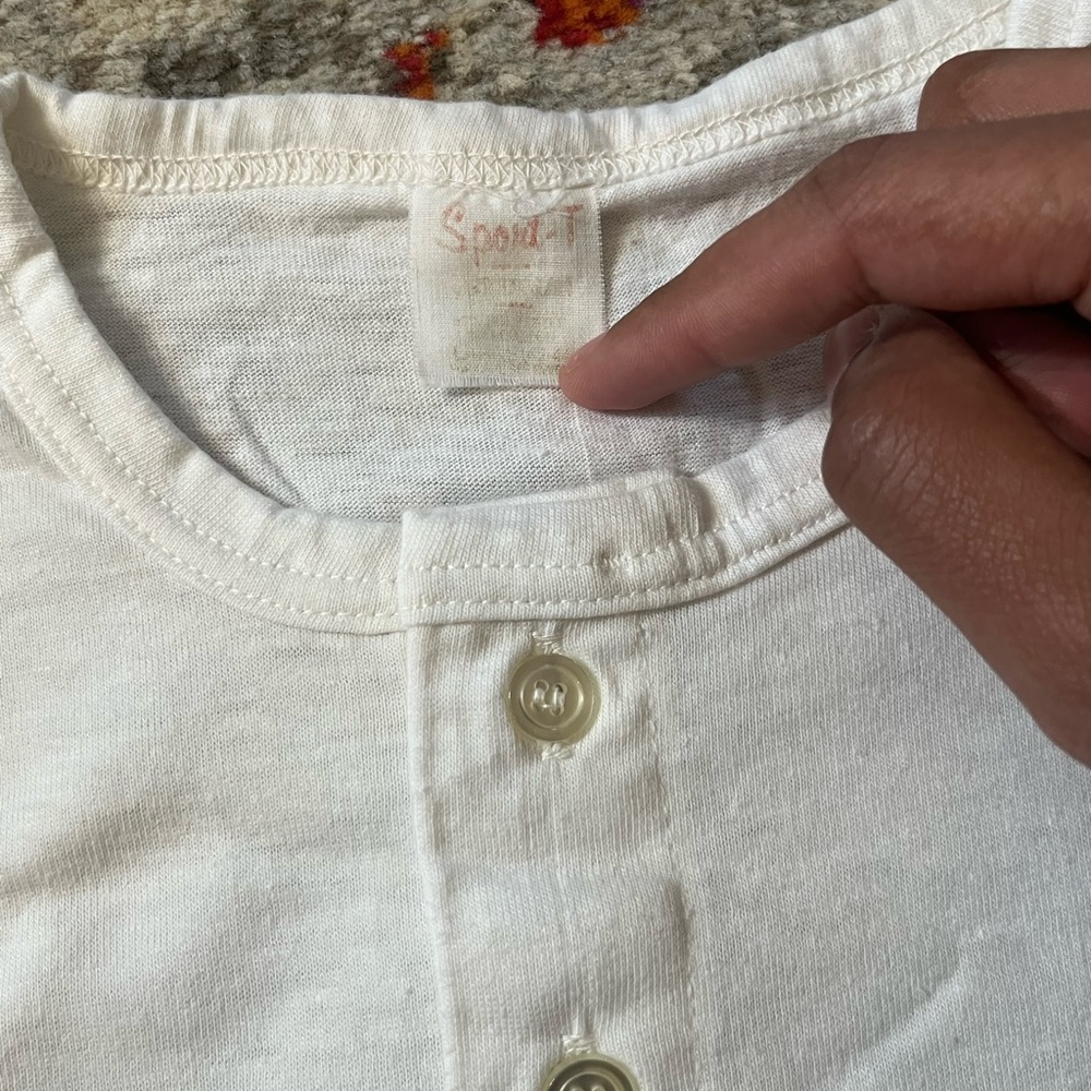 Madison bear garden vintage t shirt - Picture 2 of 4